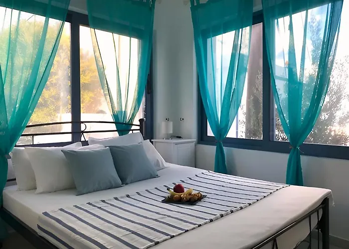 Rising Sun House Santorini * فِروستيفاني