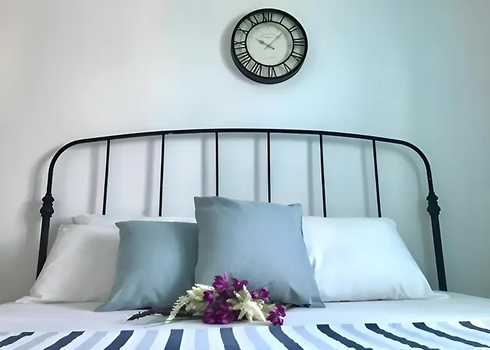 Rising Sun House Santorini * فِروستيفاني