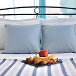 Rising Sun House Santorini