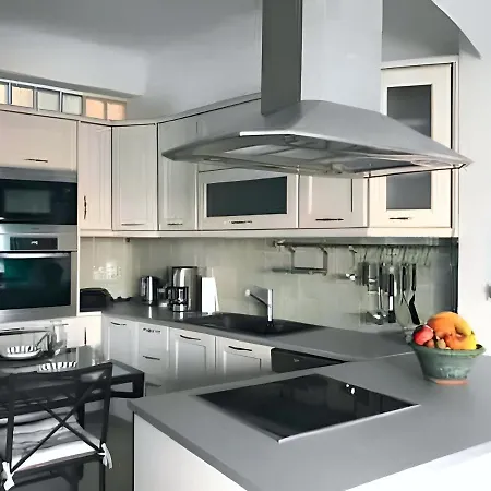 Rising Sun House Santorini * Firostefani