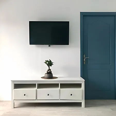 Rising Sun House Santorini